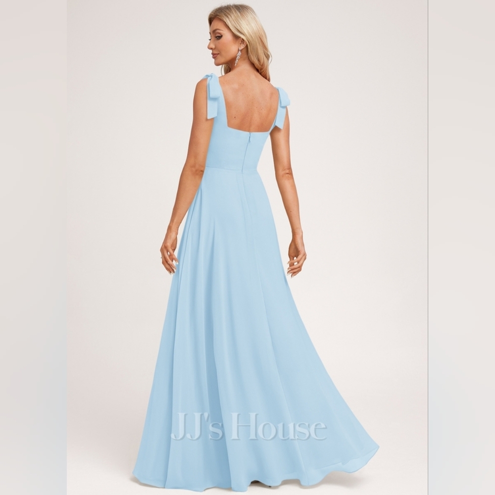 Sky Blue Dress Size 8 - Picture 2 of 4